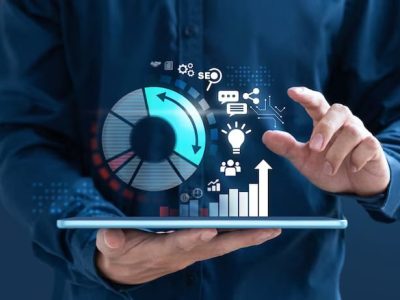 digital-design-businessman-show-increase-market-graphic_35761-546